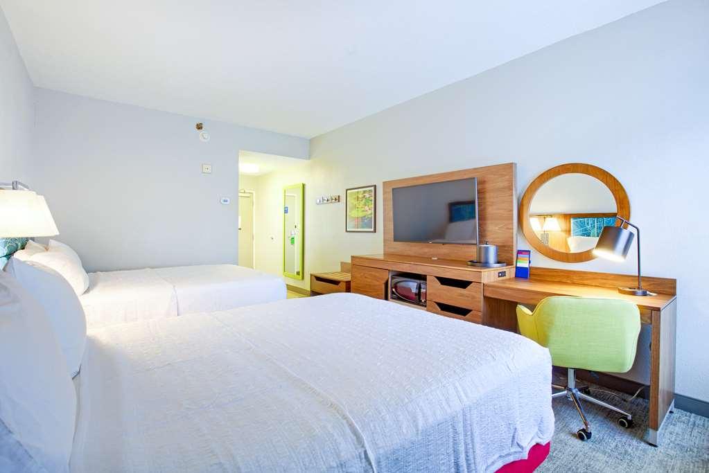 Hampton Inn Слайдел Стая снимка